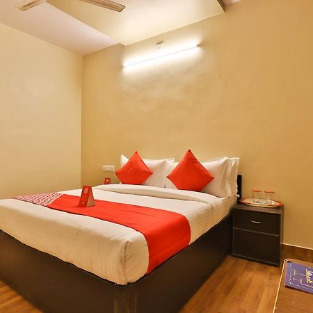 Oyo 11427 Hotel Kalyan Ahmedabad Bagian luar foto