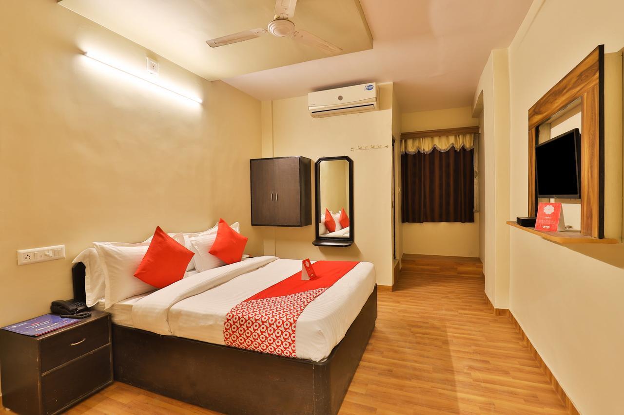 Oyo 11427 Hotel Kalyan Ahmedabad Bagian luar foto
