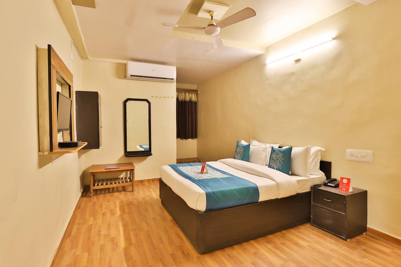 Oyo 11427 Hotel Kalyan Ahmedabad Bagian luar foto