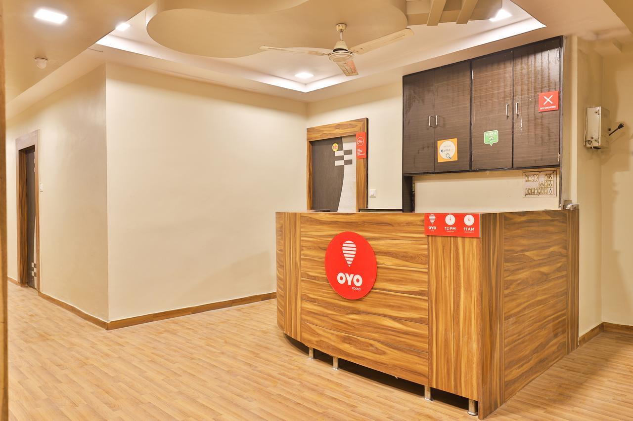 Oyo 11427 Hotel Kalyan Ahmedabad Bagian luar foto